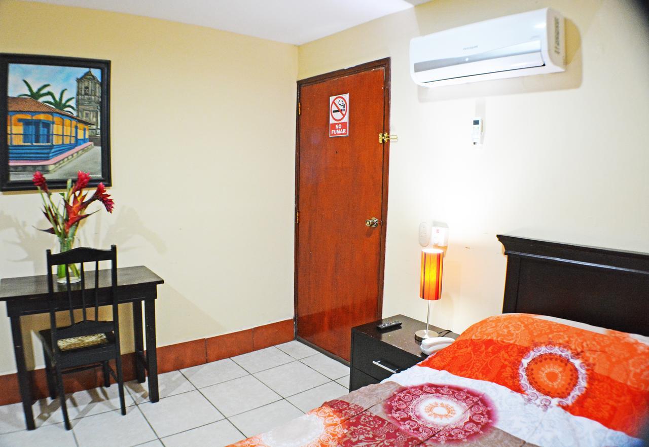 Hotel Plaza Cosiguina Chinandega Eksteriør billede